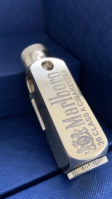Зажигалка бензиновая  модель MARLBORO