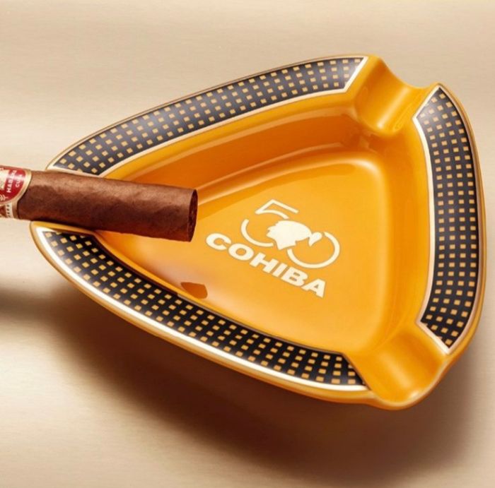 Роскошная пепельница для сигар Cohiba на три сигары
