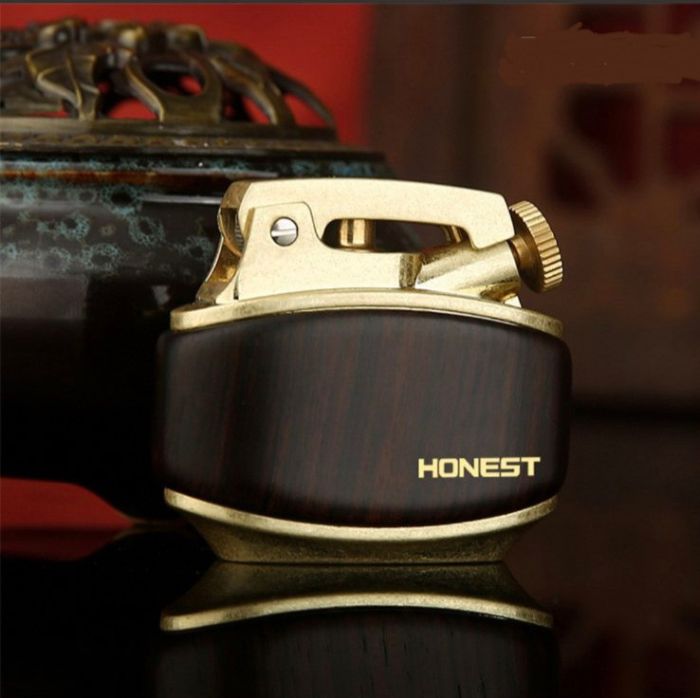 Бензиновая зажигалка HONEST