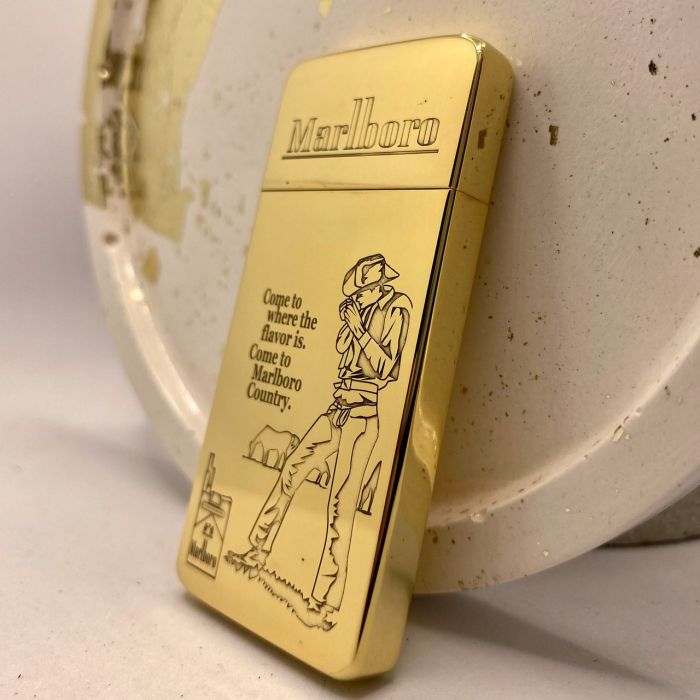 Бензинова запальничка Zorro "Marlboro Country" Gold