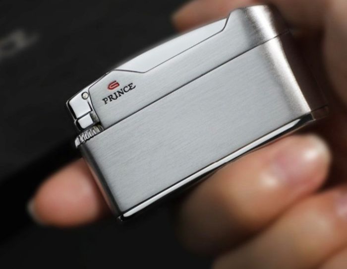 Газовая зажигалка Prince Brushed Silver (Принц Матовый Серебряный)