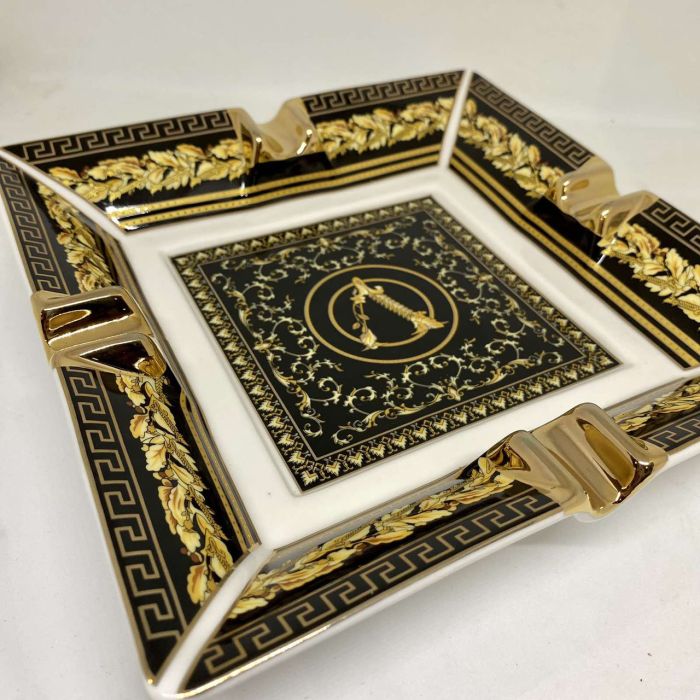 Элегантная Пеленка "Black & Gold Elegance" в Стили Барокко и Греческого Орнамента