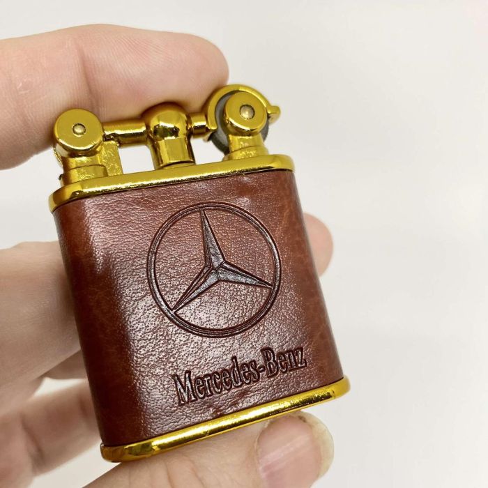 Элегантная Газовая Зажигалка Mercedes-Benz в Кожаном Корпусе