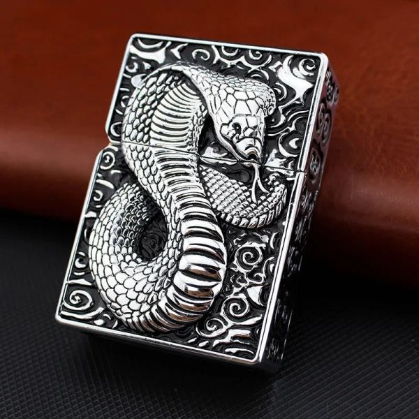 Бензиновая зажигалка Zorro "Ultimate Justice" - Коллекционная серия (Cobra Edition) Silver