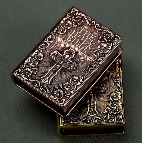 Бензиновая зажигалка Zorro «The Holy Bible» (Святое Письмо) – Коллекционное издание