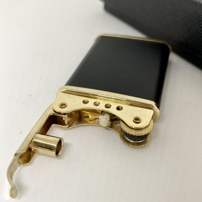 Бензинова запальничка Zorro "Slim Vintage" Black & Gold
