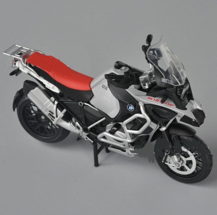 Коллекционная модель мотоцикла BMW R1250 GS, 1:12 (Металевый корпус, Свет, Звук) Silver-Red