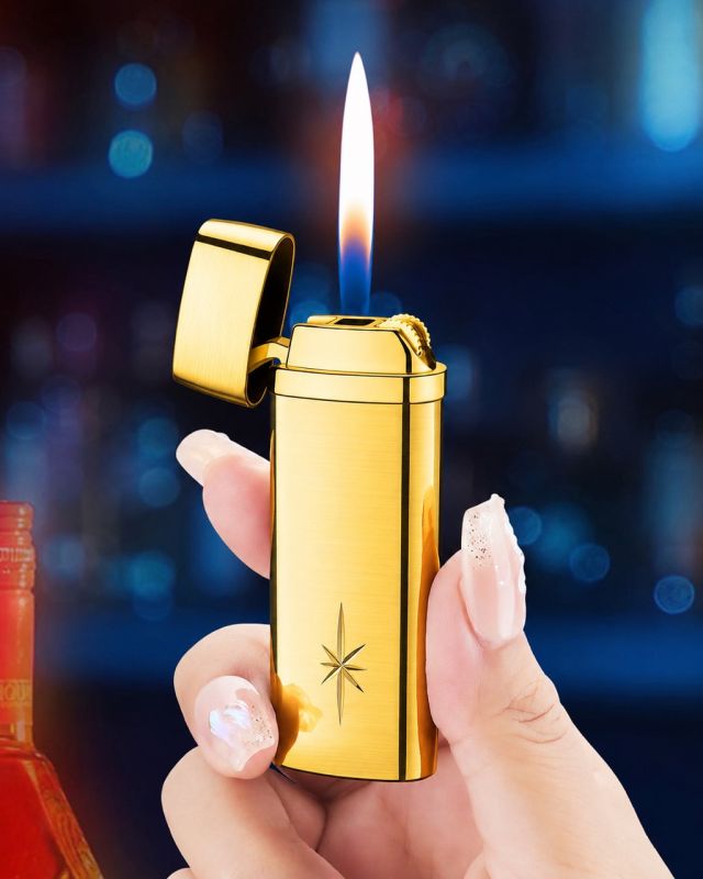 Газовая кременовая зажигалка Sarike в золотистом корпусе