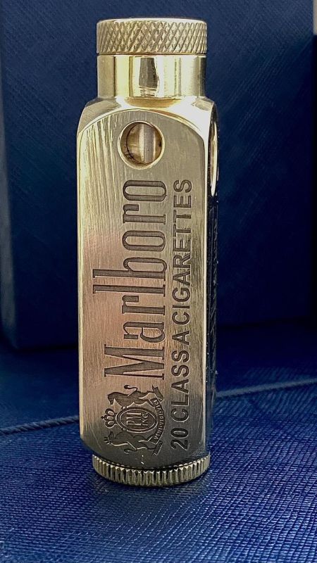 Зажигалка бензиновая  модель MARLBORO