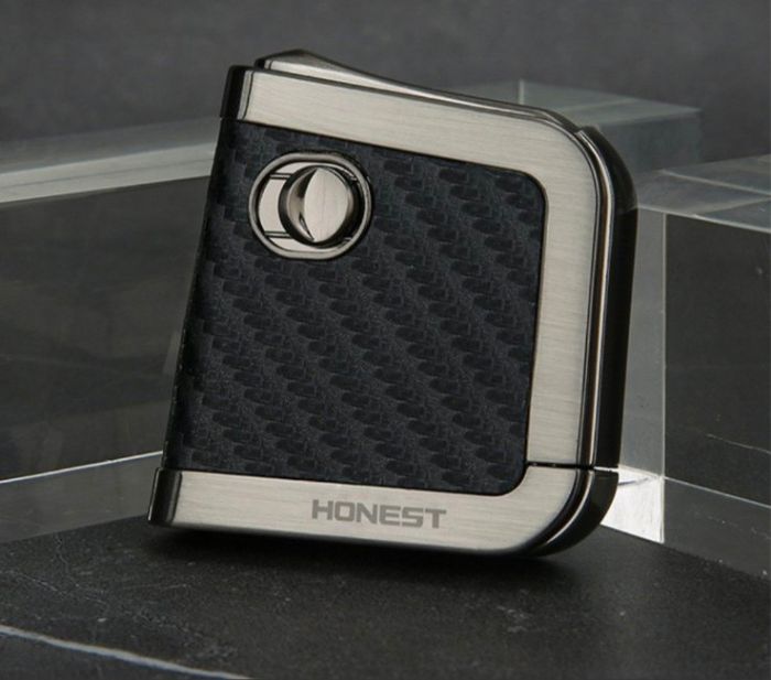 Бензиновая зажигалка HONEST