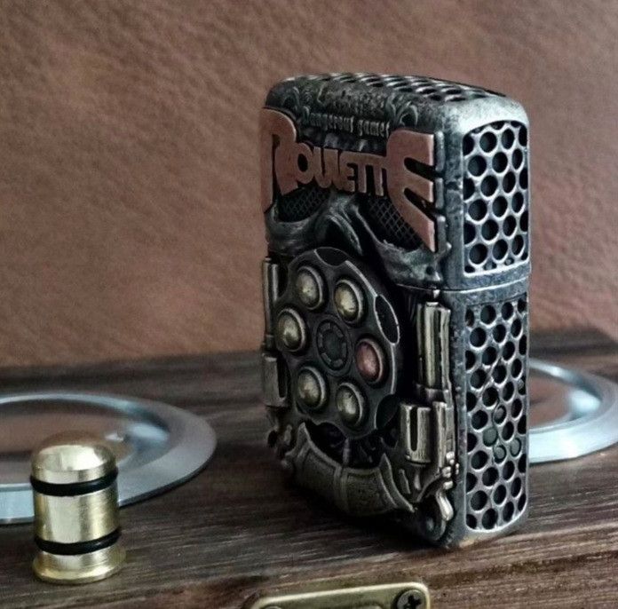 Подарочная эксклюзивная бензиновая зажигалка Zippo