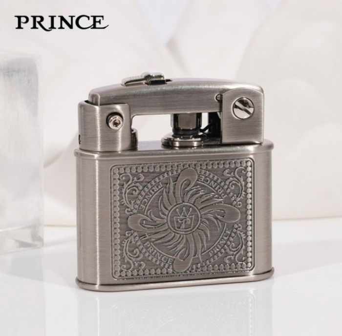 Бензиновая зажигалка Prince Antique Crest (Антический Герб)