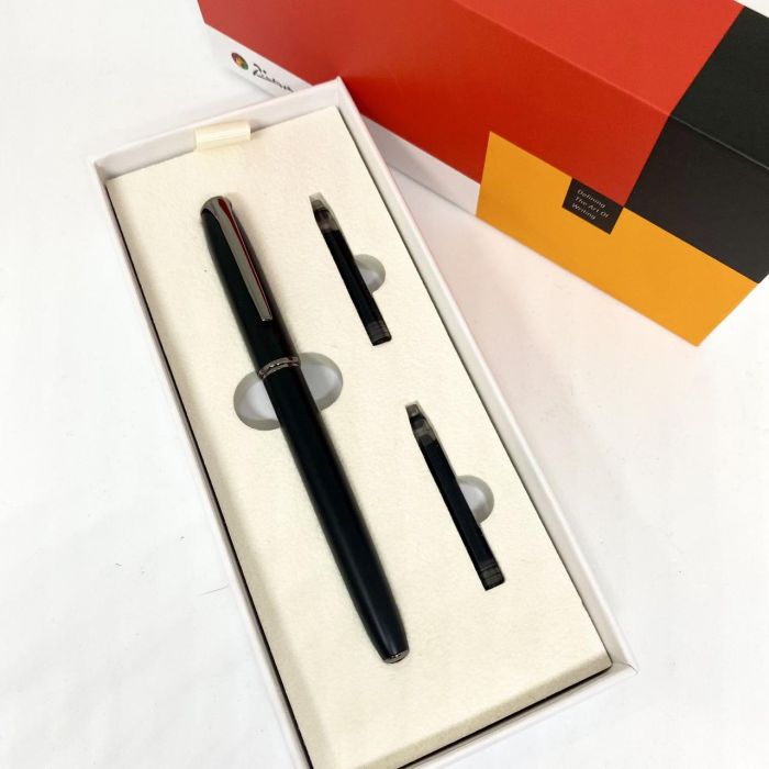 Перьевая ручка Picasso Art Collection - Черная Матовая (Black Matte & Gunmetal)