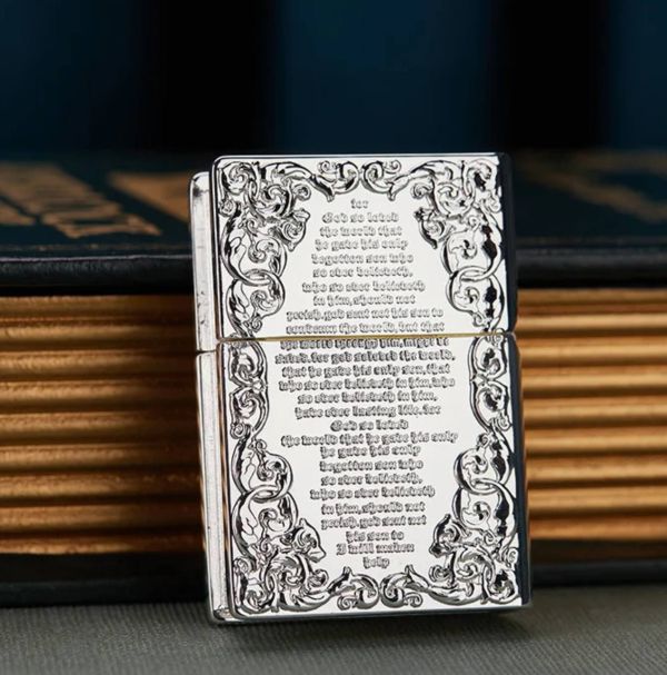 Бензиновая зажигалка Zorro «The Holy Bible» (Святое Письмо) – Коллекционное издание Серебристая