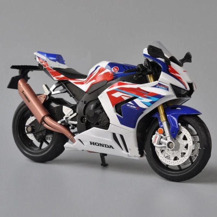 Коллекционная модель мотоцикла Honda CBR1000RR-R Fireblade SP (30th Anniversary)
