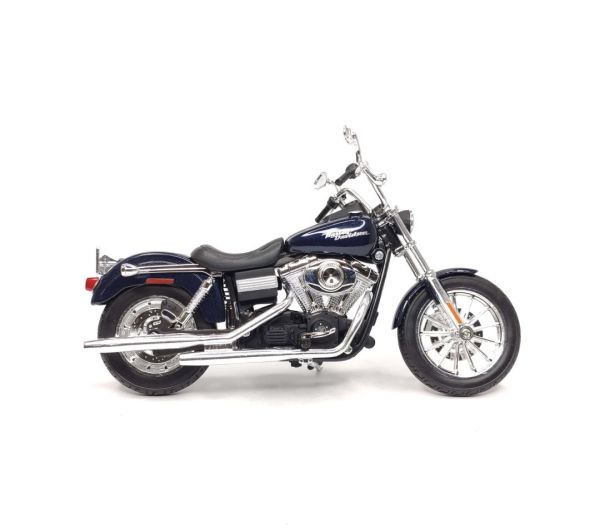 Коллекционная модель мотоцикла Maisto Harley-Davidson 2006 FXDBI Dyna Street Bob (1:12)
