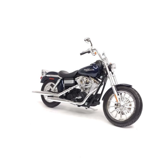Коллекционная модель мотоцикла Maisto Harley-Davidson 2006 FXDBI Dyna Street Bob (1:12)