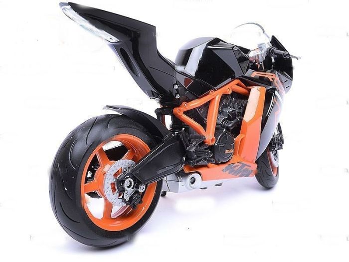 Коллекционная масштабная модель мотоцикла KTM RC8 1190 R (Масштаб 1:10)