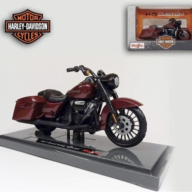 Коллекционная модель мотоцикла Harley-Davidson 2017 Road King Special (1:18) от Maisto