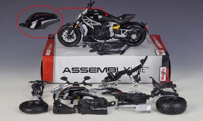 Сборный набор мотоцикла Ducati XDiavel S (1:12) от Maisto – серия Assembly Line