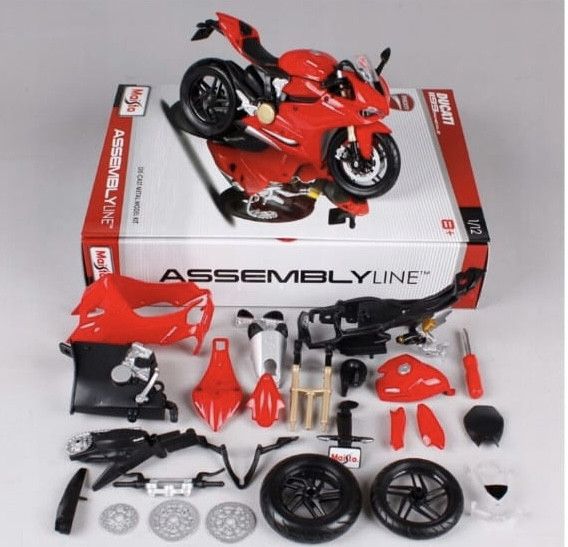 Сборная модель мотоцикла Maisto Ducati 1199 Panigale (масштаб 1:12) - Серия Assembly Line