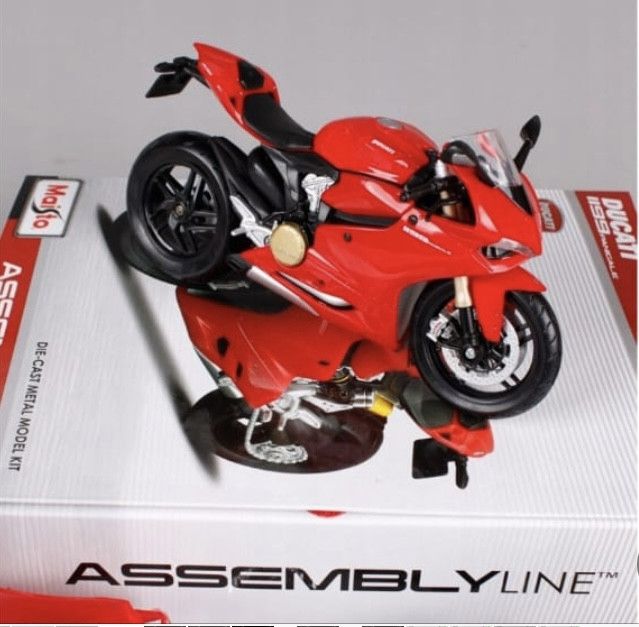 Сборная модель мотоцикла Maisto Ducati 1199 Panigale (масштаб 1:12) - Серия Assembly Line