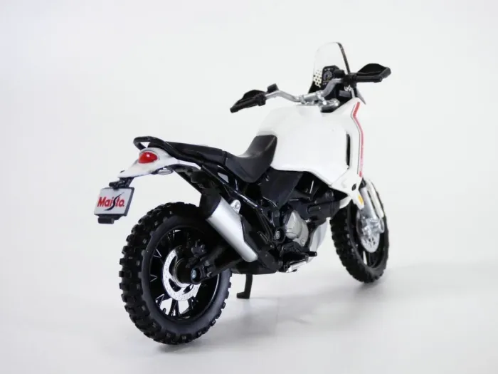 Коллекционная модель мотоцикла Ducati DesertX (Maisto) - Масштаб 1:18 белая