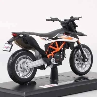 Коллекционная модель мотоцикла KTM 690 SMC R (Масштаб 1:18) от Maisto