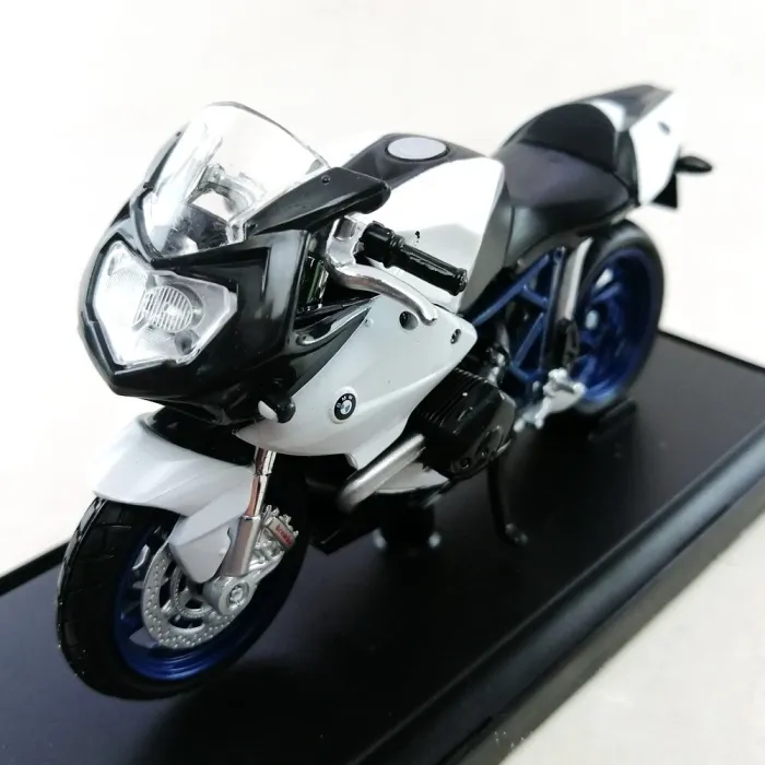 Коллекционная модель мотоцикла Maisto BMW HP2 Sport (1:18)