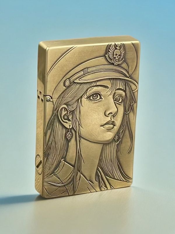 Бензиновая зажигалка KOJI серии GelanG «Girl in Uniform» (Девушка в форме)